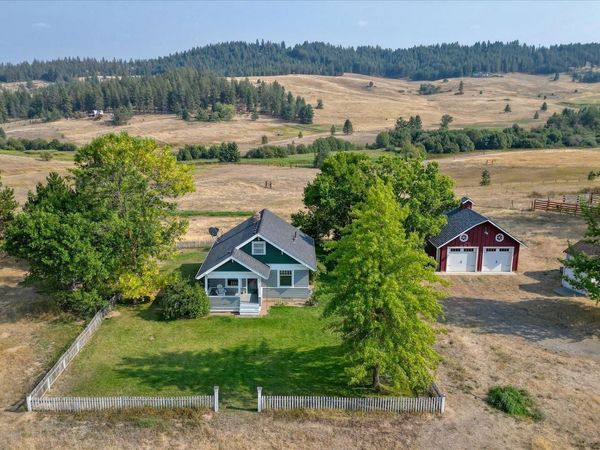 20512 N Hazard Rd, Spokane, WA 99208