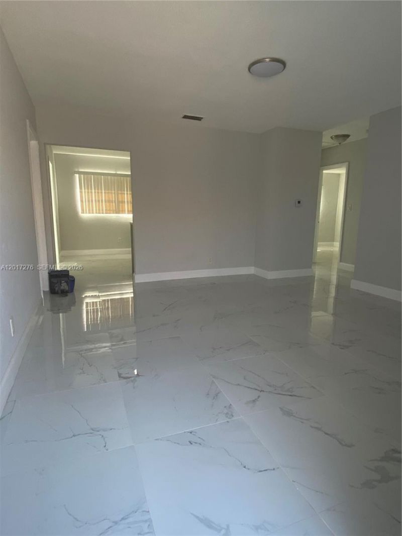 852 NW 8th St , Unit 852, Hallandale Beach, FL 33009 Photo