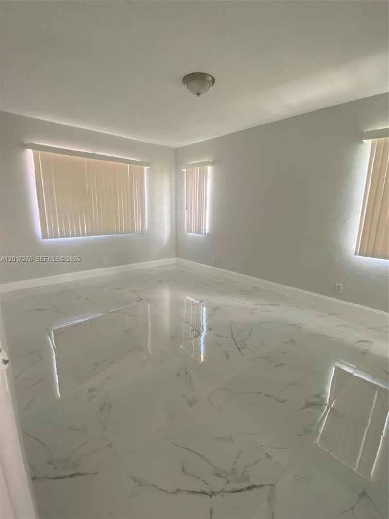 852 NW 8th St , Unit 852, Hallandale Beach, FL 33009 Photo