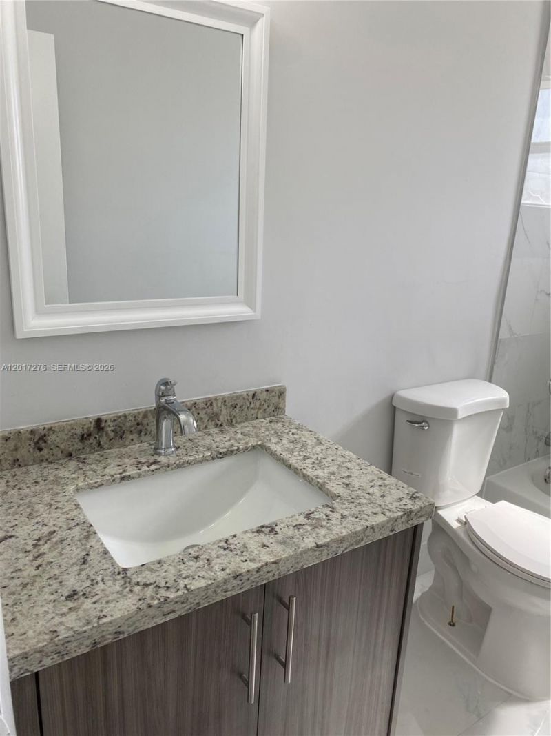 852 NW 8th St , Unit 852, Hallandale Beach, FL 33009 Photo