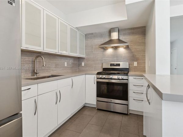 8501 Hawthorne Ave , Unit 4, Miami Beach, FL 33141