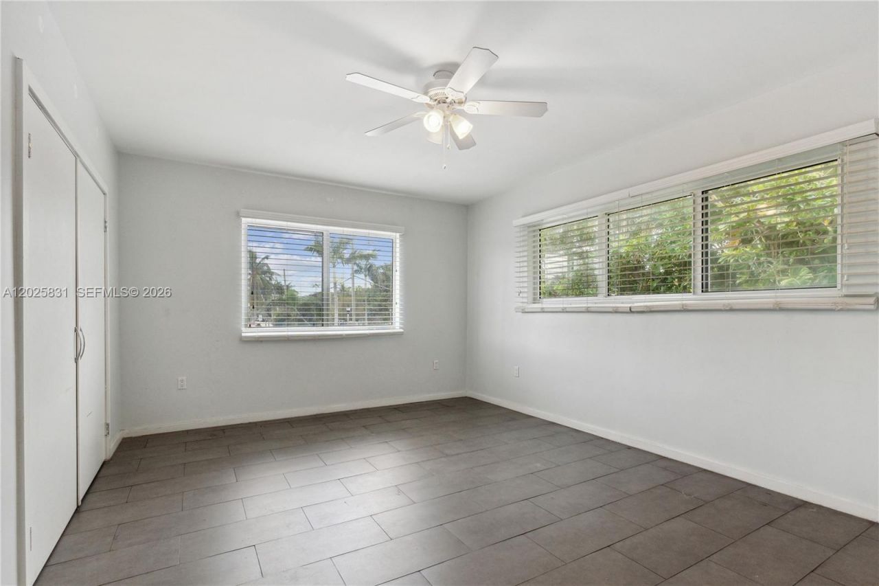 8501 Hawthorne Ave , Unit 4, Miami Beach, FL 33141 Photo