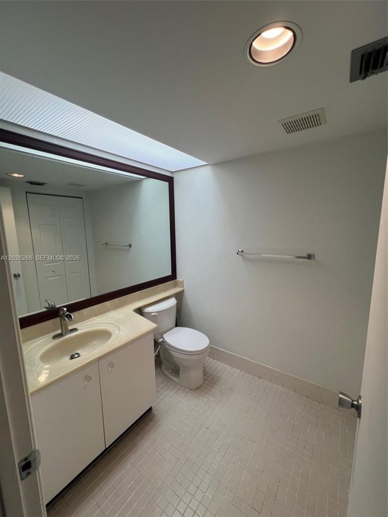 1300 SW 125th Ave, Unit 204, Pembroke Pines, FL 33027 Photo