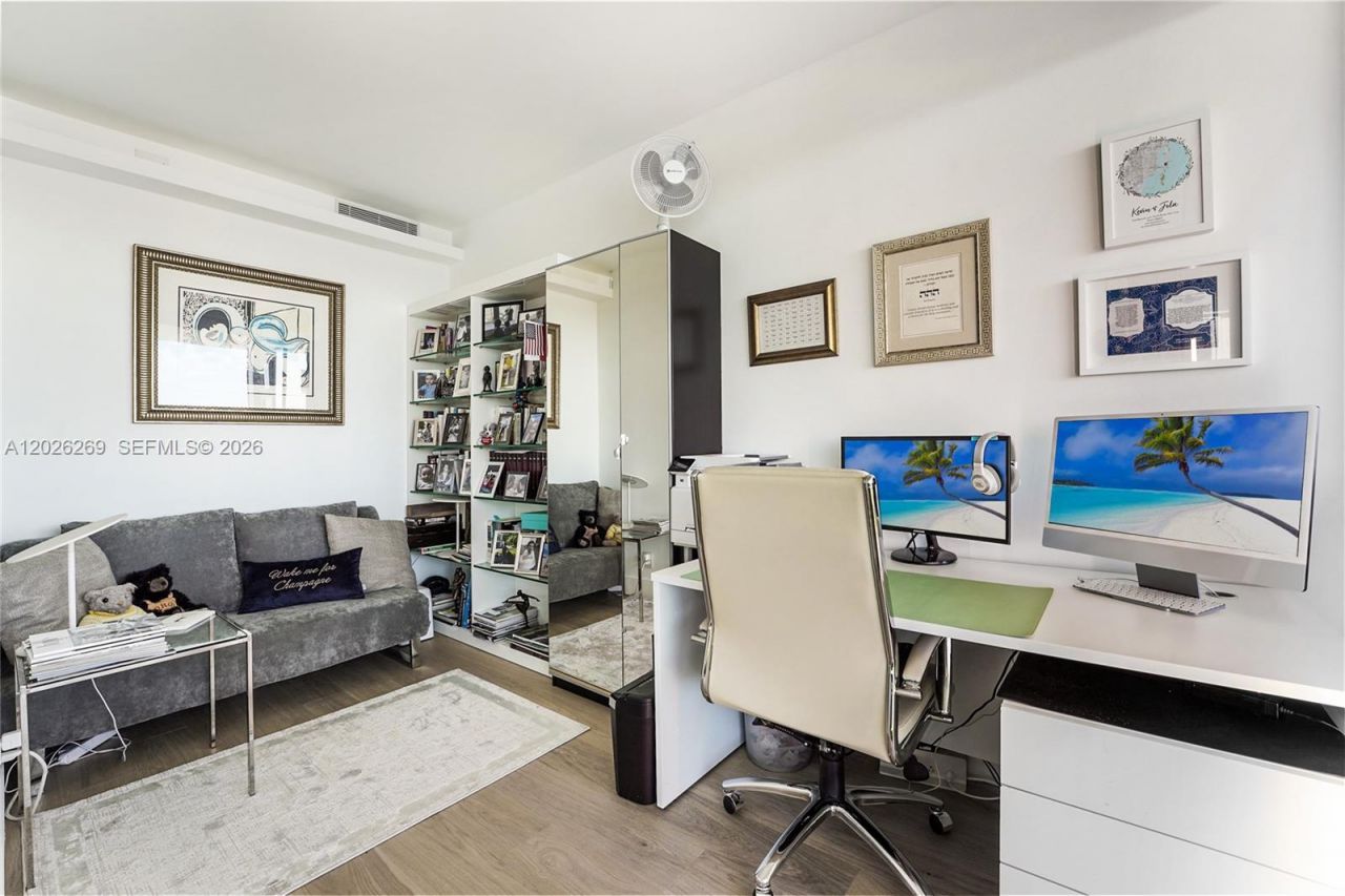 400 Alton Rd , Unit 1506, Miami Beach, FL 33139 Photo