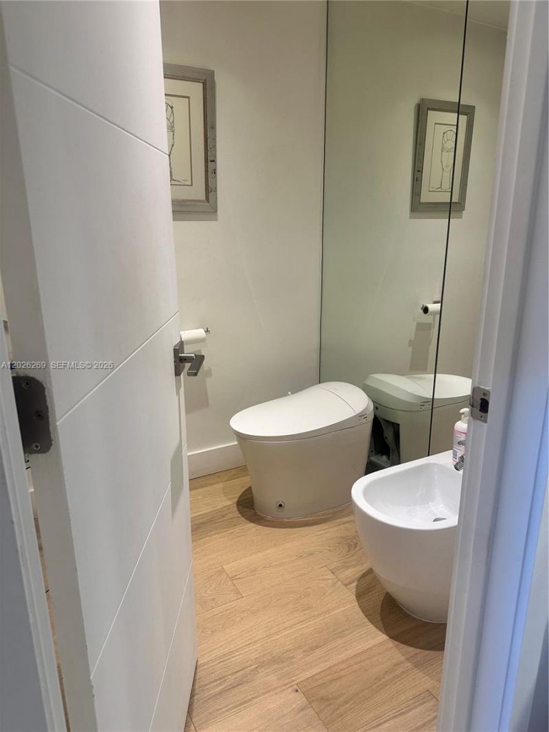 400 Alton Rd , Unit 1506, Miami Beach, FL 33139 Photo