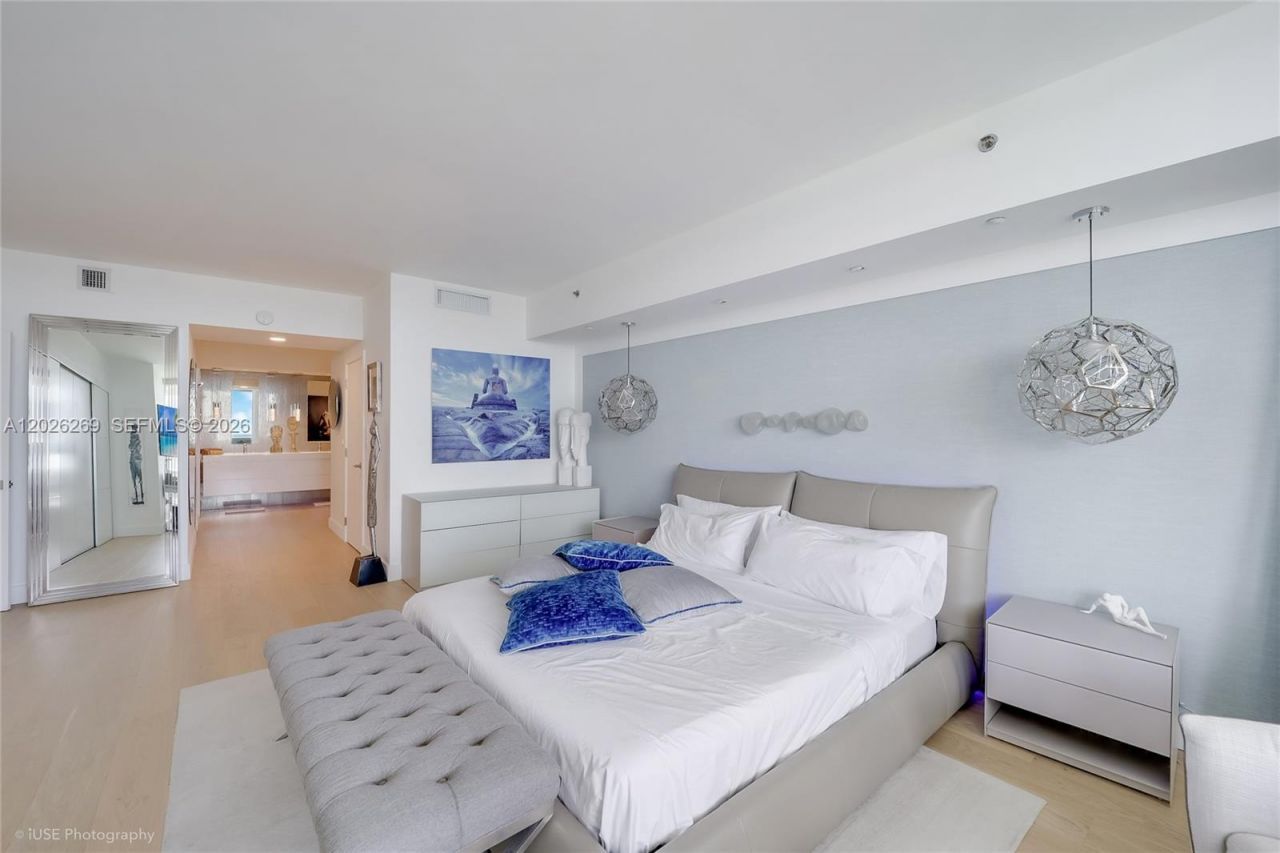 400 Alton Rd , Unit 1506, Miami Beach, FL 33139 Photo