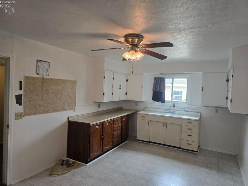 814 Ogontz Street, Sandusky, OH 44870 Photo 2
