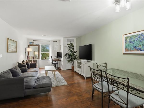 30 Franklin Street, Unit 221, Malden, MA 02148