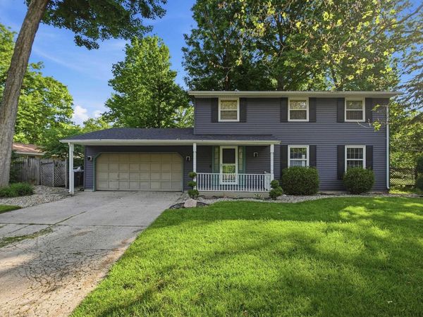 1720 Forest Downs Drive, Fort Wayne, IN 46815