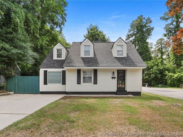215 Hinsdale Avenue, Fayetteville, NC 28305