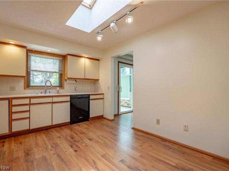 450 Layden Avenue , Canal Fulton, OH 44614 Photo 9
