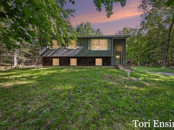10688 Velma Drive, Greenville, MI 48838