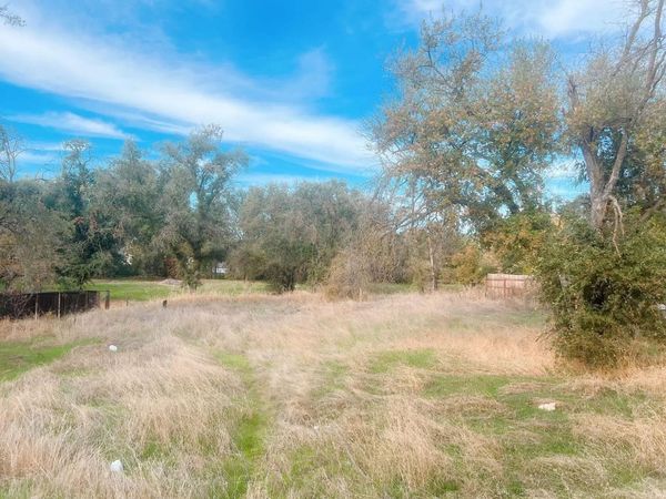 Eldridge Avenue, Sacramento, CA 95815