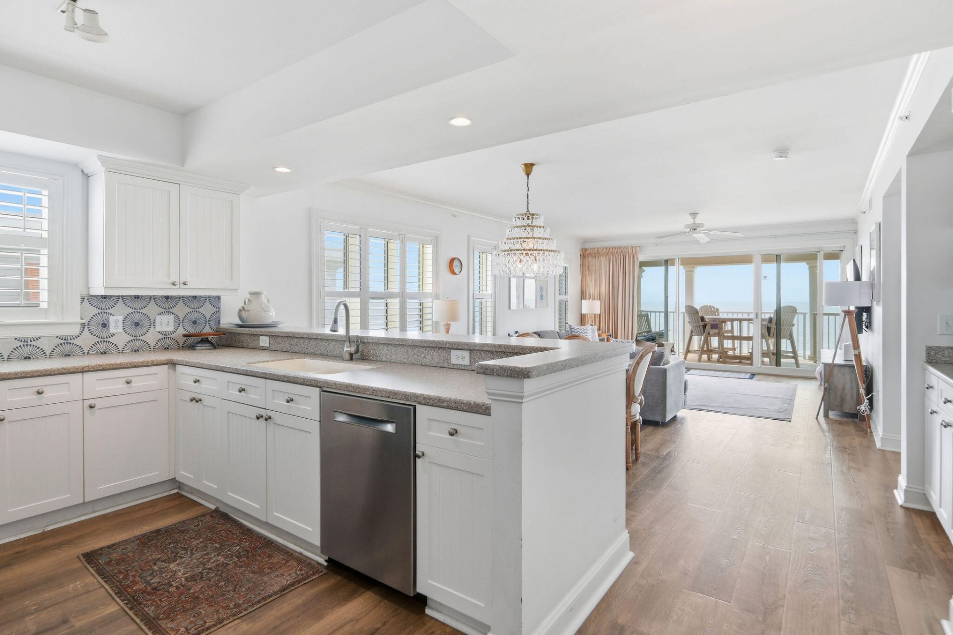1010 Ocean Boulevard Photo 11