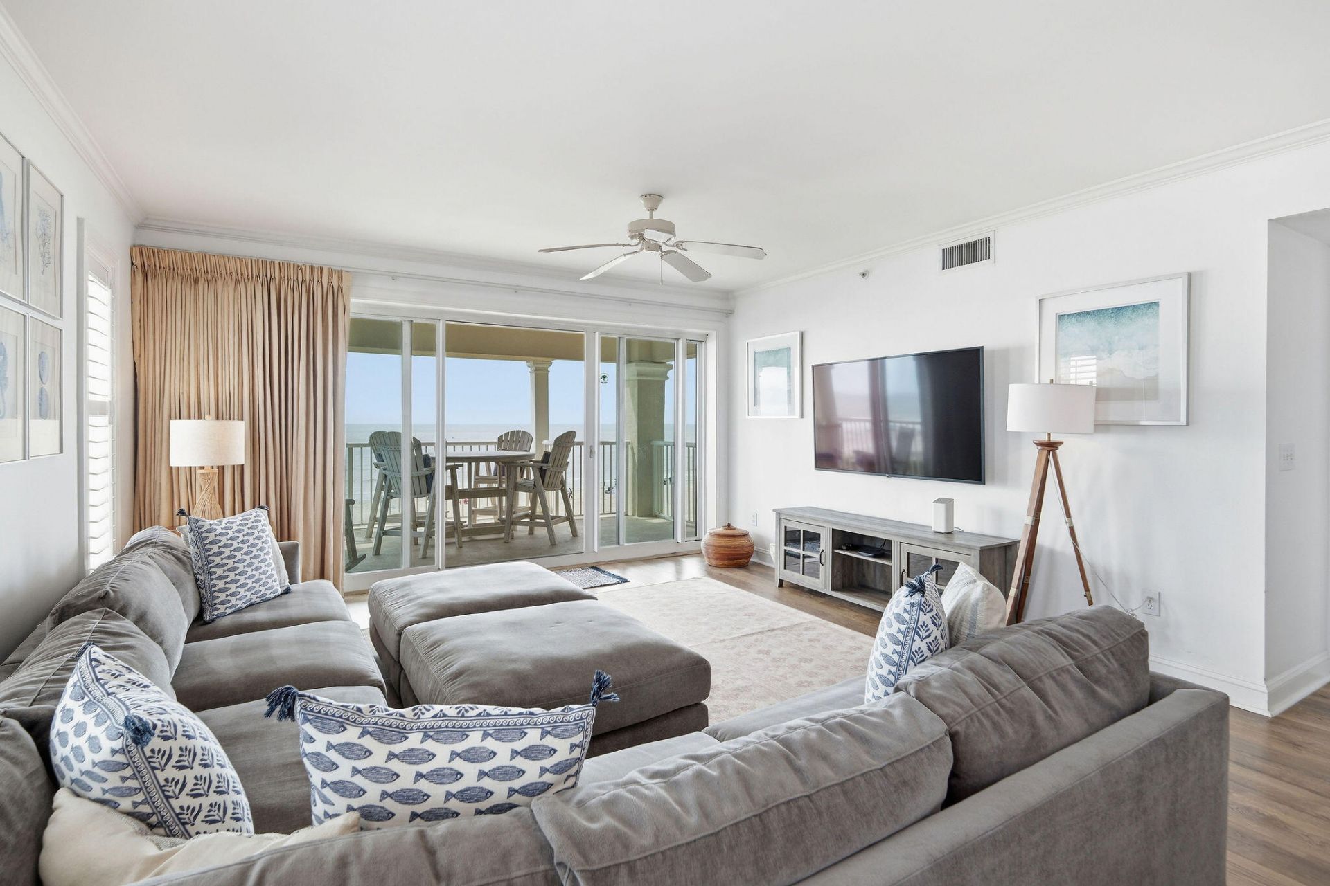 1010 Ocean Boulevard Photo 5