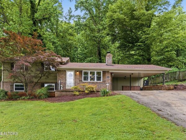 3215 Mount Vernon Drive , Knoxville, TN 37920
