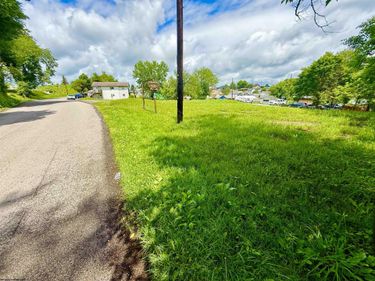 36 E Grafton Road, Fairmont, WV 26554