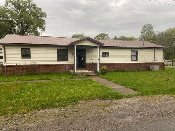70 Poling Avenue, Elkins, WV 26241