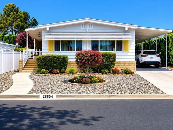 28854 Via Playa Del Rey, Murrieta, CA 92563