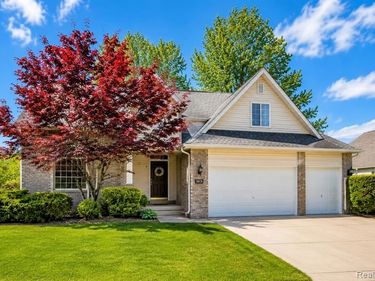 5195 Wyndham Place, Fenton Twp, MI 48430