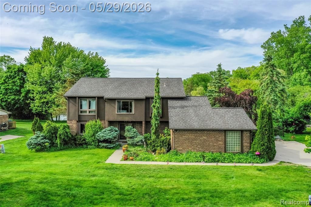 2930 Brentwood Road, West Bloomfield Township, MI 48323 Main Photo