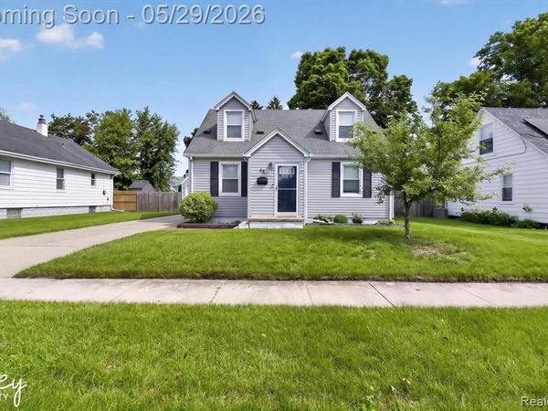 98 W Wabash Avenue , Belleville, MI 48111