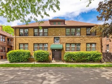 1300 Maryland, Grosse Pointe Park, MI 48230