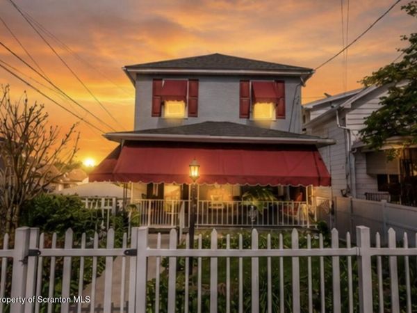 520 4th Street, Dunmore, PA 18512
