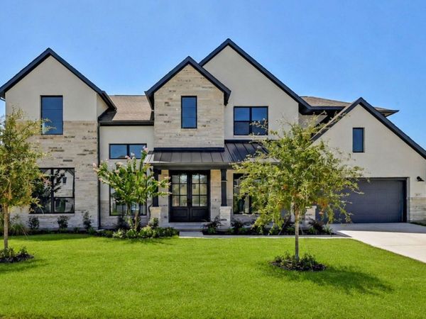 7425 Desert Needle DR, Lago Vista, TX 78645