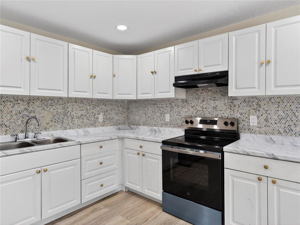 2575 1st Place, Vero Beach, FL 32962 Photo