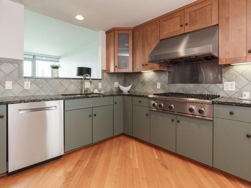 1 Miranova Place , Unit 805, Columbus, OH 43215 Photo 18