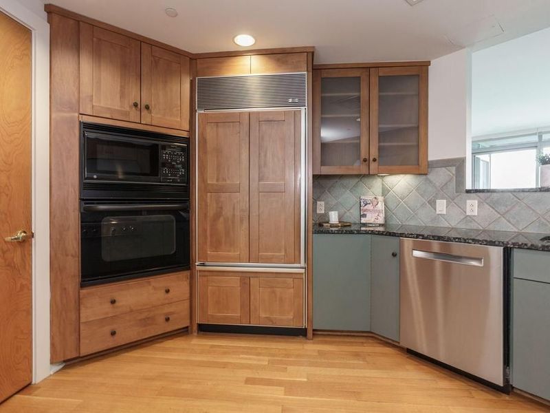 1 Miranova Place , Unit 805, Columbus, OH 43215 Photo 19