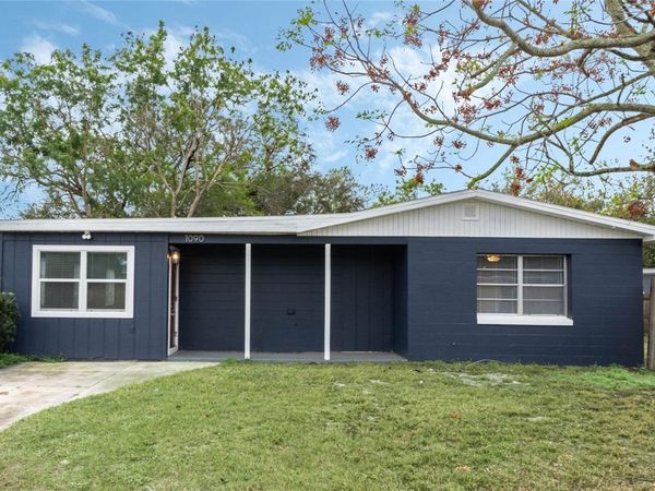 1090 EMERALD DRIVE , MOUNT DORA, FL 32757