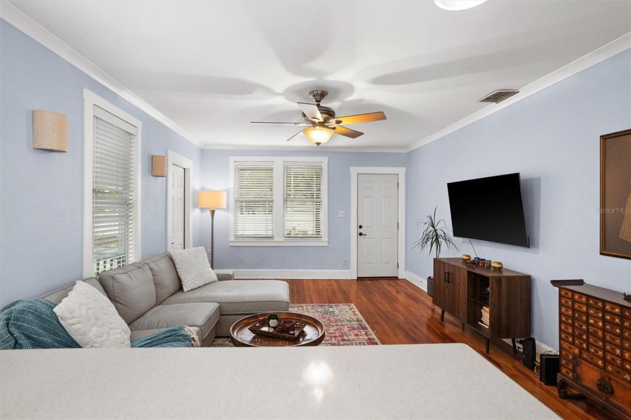 319 Bethel Avenue S, Saint Petersburg, FL 33705 Photo