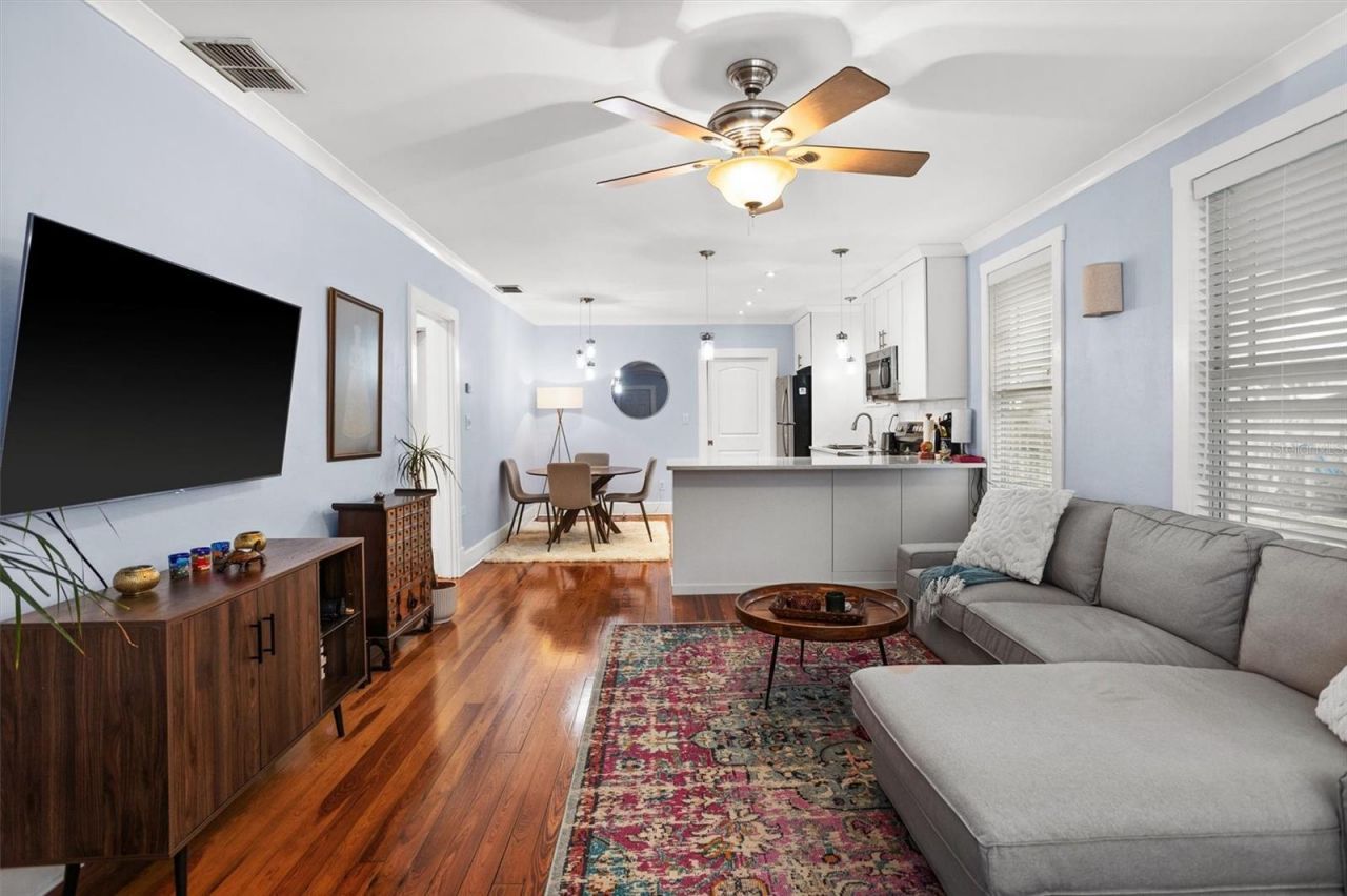 319 Bethel Avenue S, Saint Petersburg, FL 33705 Photo