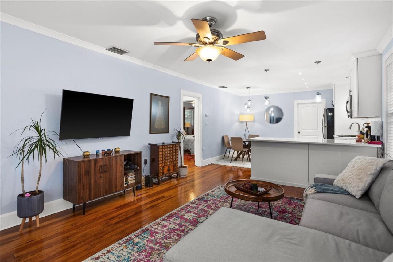 319 Bethel Avenue S, Saint Petersburg, FL 33705 Photo