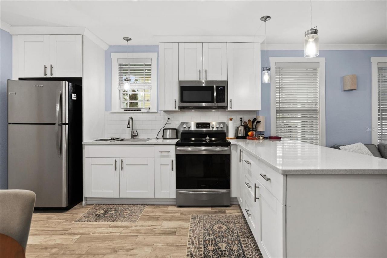 319 Bethel Avenue S, Saint Petersburg, FL 33705 Photo