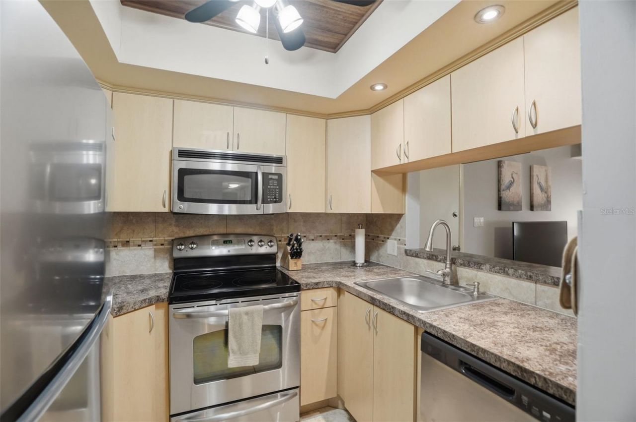 5108 Amulet Drive , Unit 205, New Port Richey, FL 34652 Photo