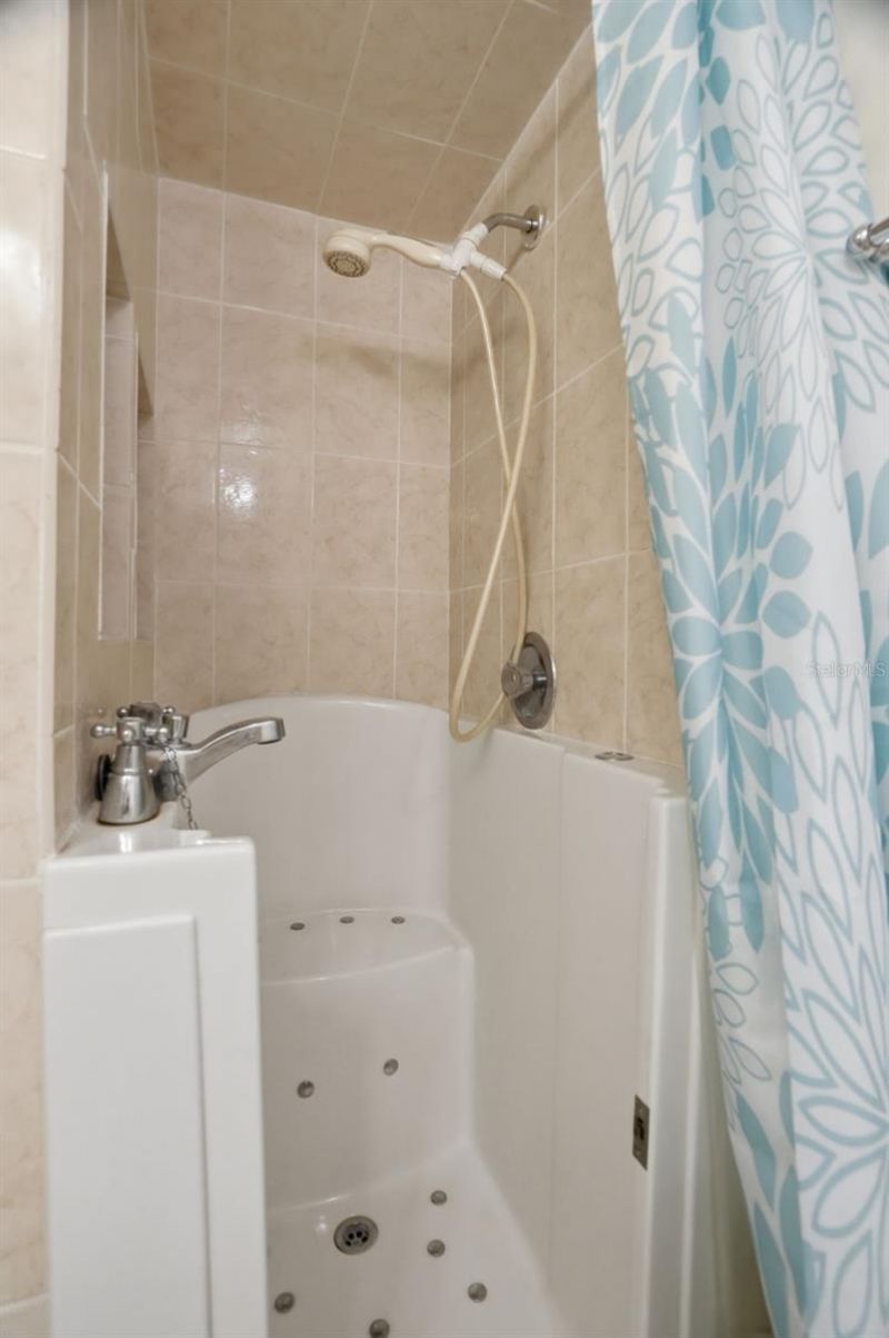 5108 Amulet Drive , Unit 205, New Port Richey, FL 34652 Photo