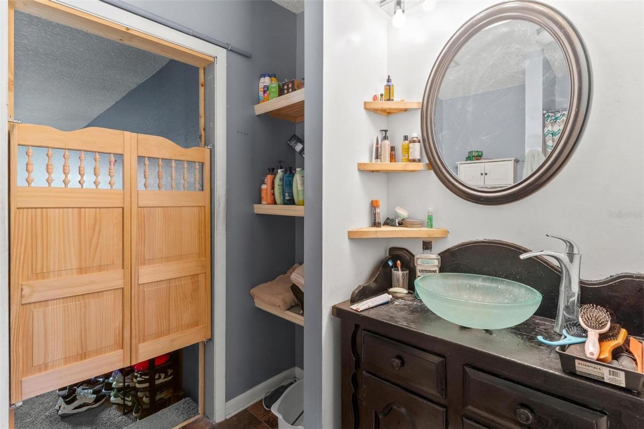 14407 Lake Junietta Drive , Tavares, FL 32778 Photo