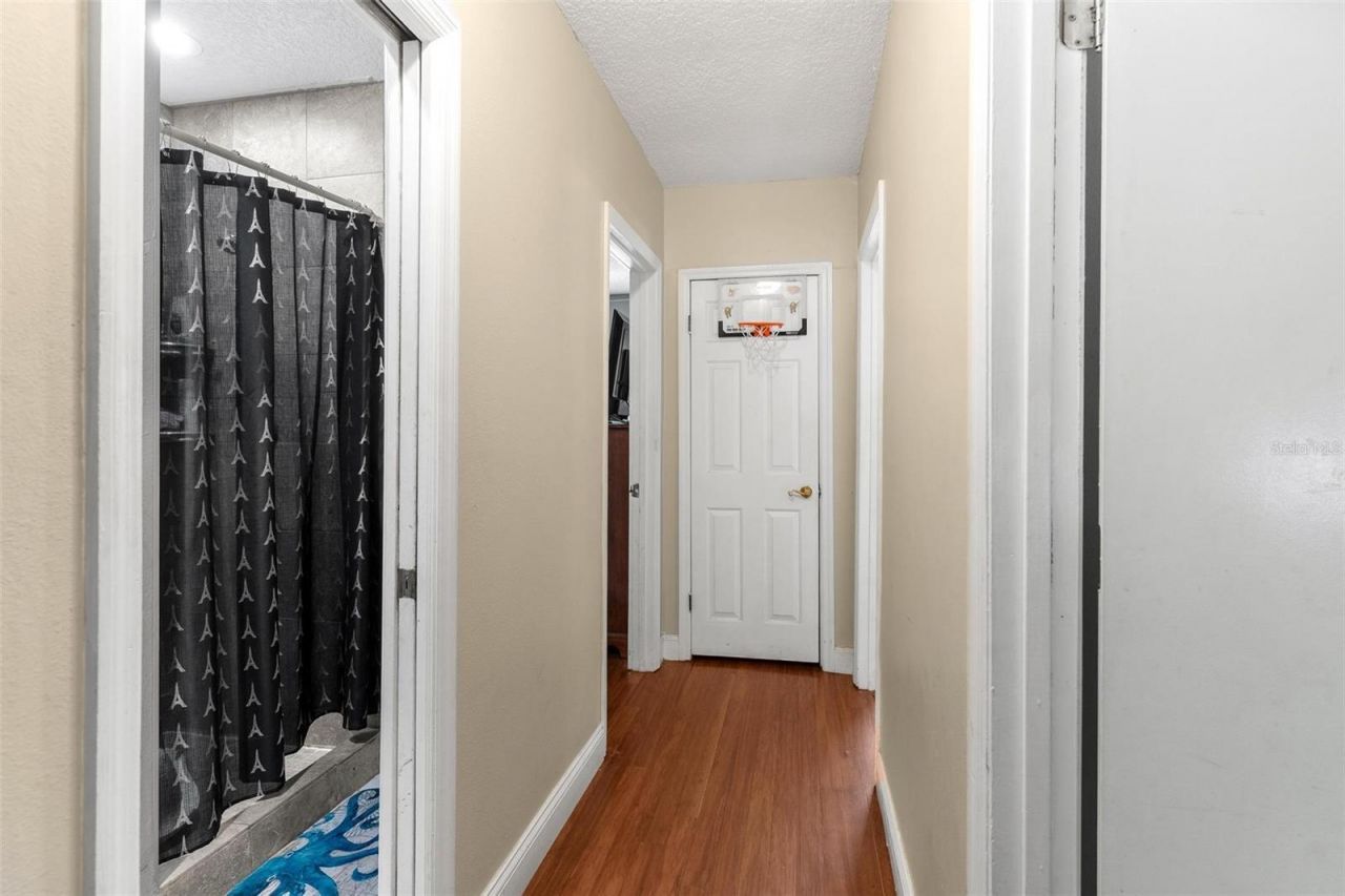 14407 Lake Junietta Drive , Tavares, FL 32778 Photo