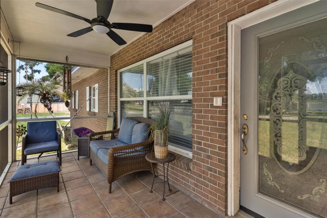 14407 Lake Junietta Drive , Tavares, FL 32778 Photo
