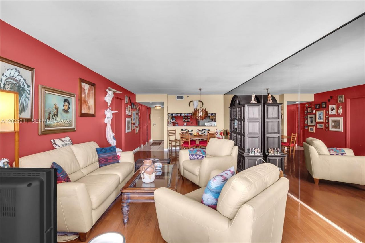 555 NE 15th St , Unit 23I, Miami, FL 33132 Photo