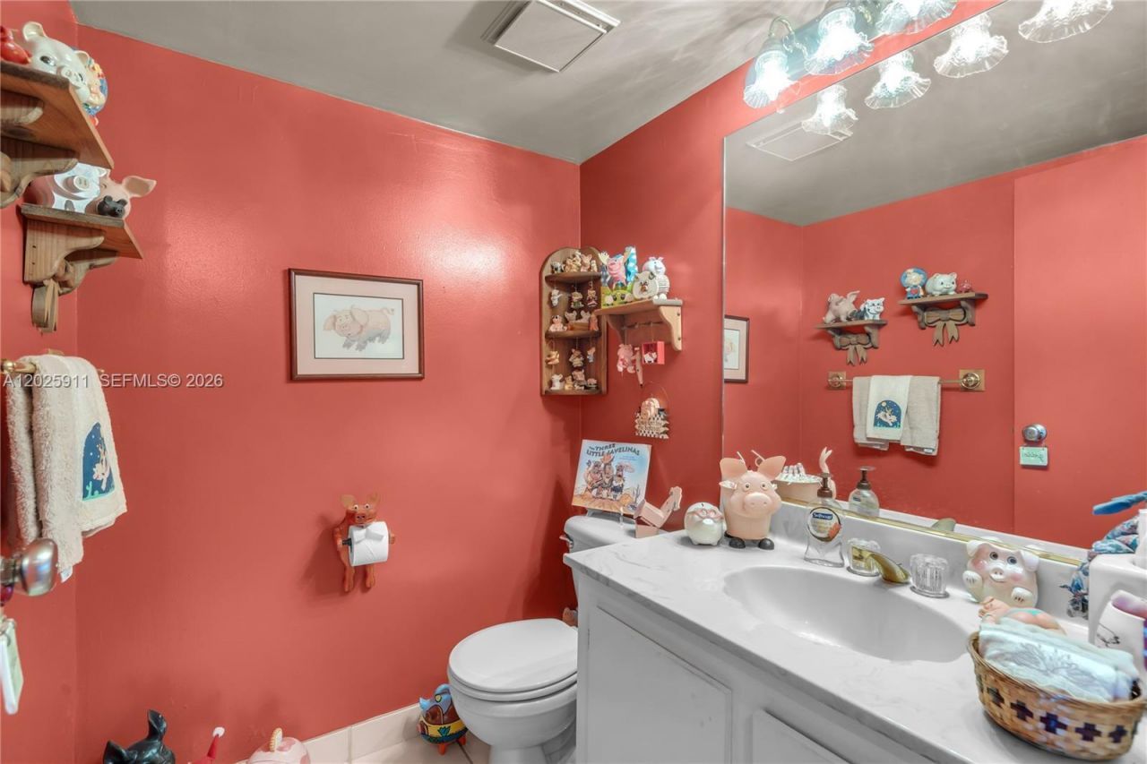 555 NE 15th St , Unit 23I, Miami, FL 33132 Photo