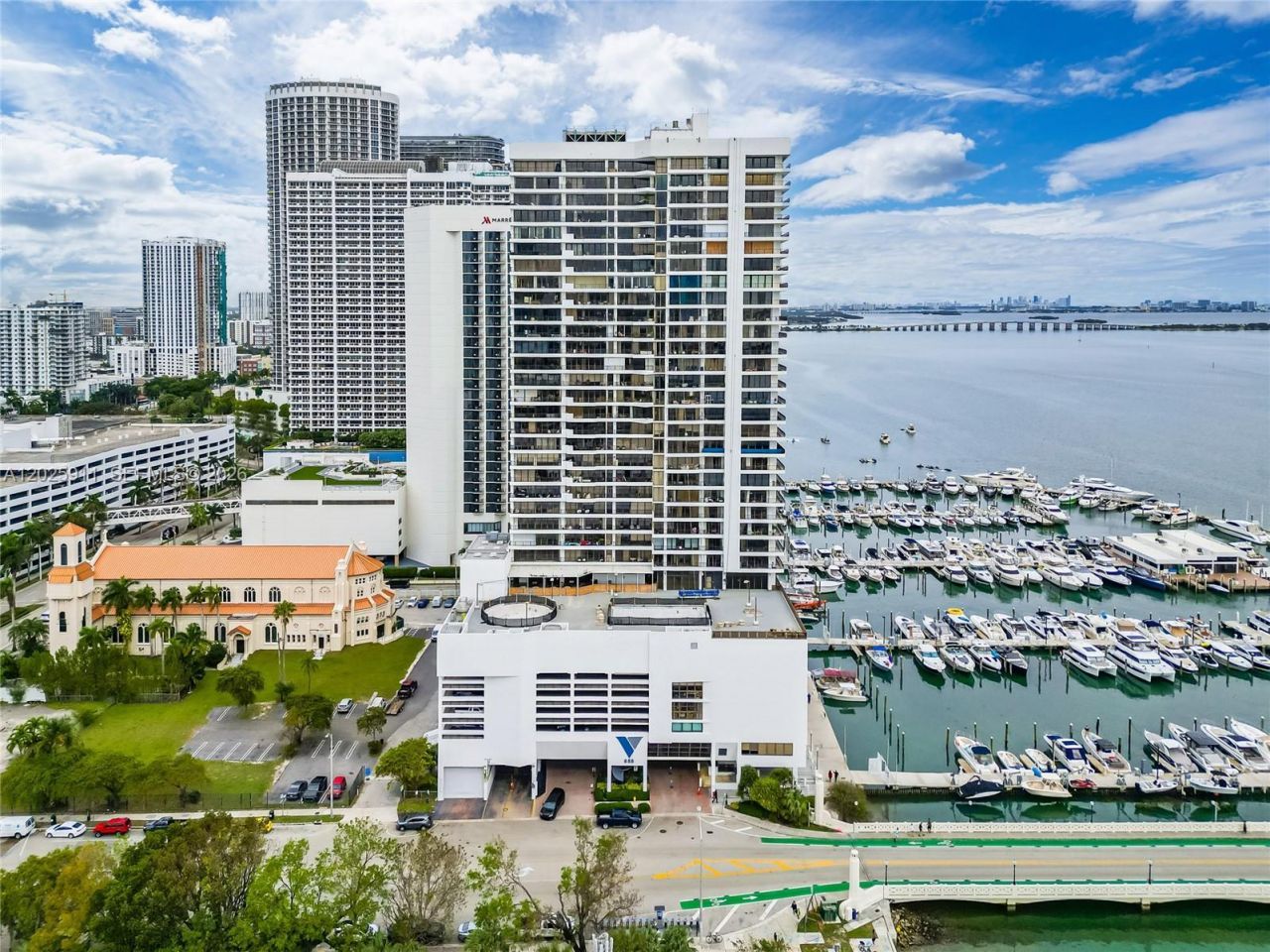 555 NE 15th St , Unit 23I, Miami, FL 33132 Photo