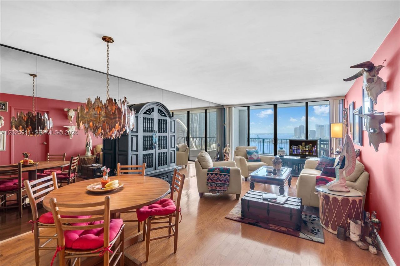 555 NE 15th St , Unit 23I, Miami, FL 33132 Photo