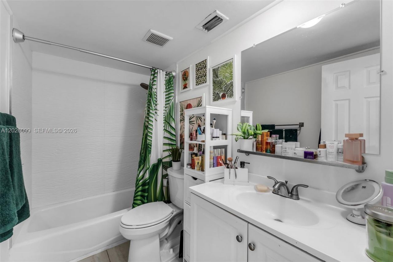 7765 SW 86th St, Unit F2-205, Miami, FL 33143 Photo