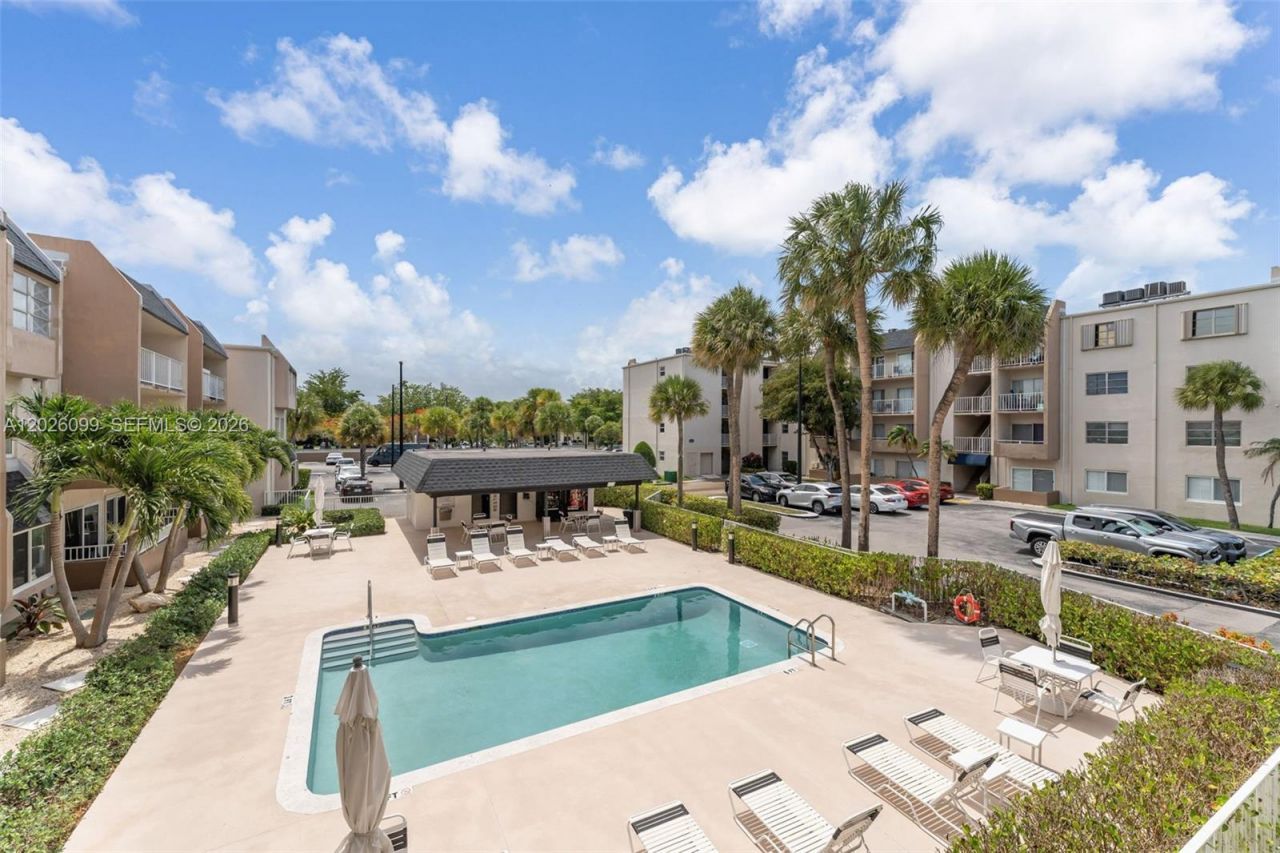7765 SW 86th St, Unit F2-205, Miami, FL 33143 Photo