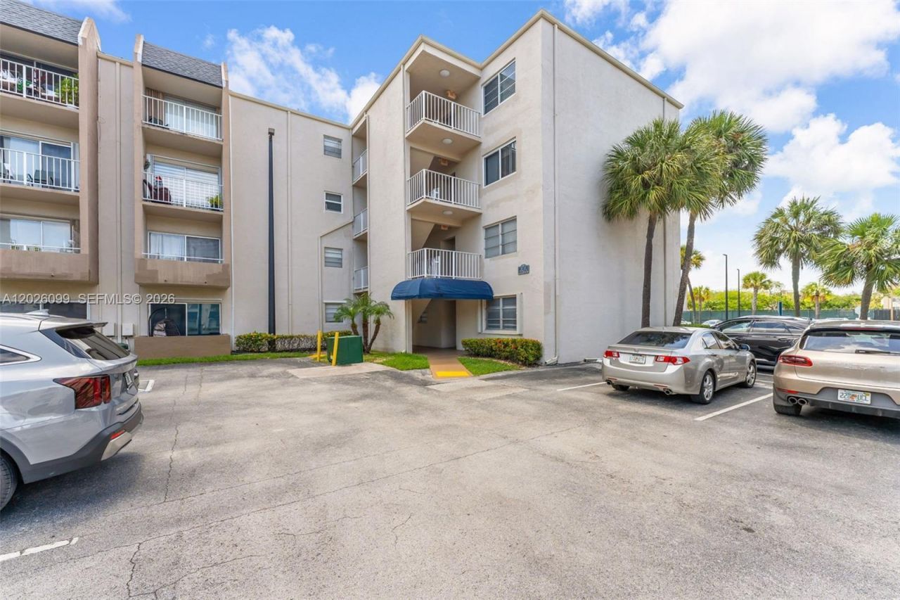 7765 SW 86th St, Unit F2-205, Miami, FL 33143 Photo