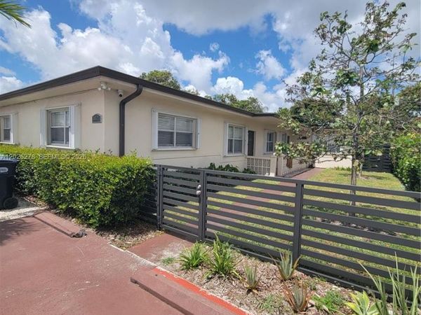 1052 SW 79th Ave, Unit ., Miami, FL 33144